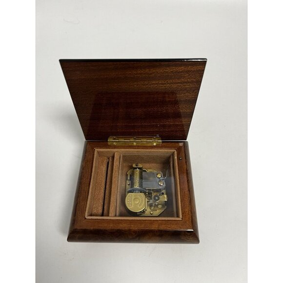 Rita Ford Music Boxes Angel - Swiss Reuge Movement Italy Made Wood Music Box - Picture 7 of 9